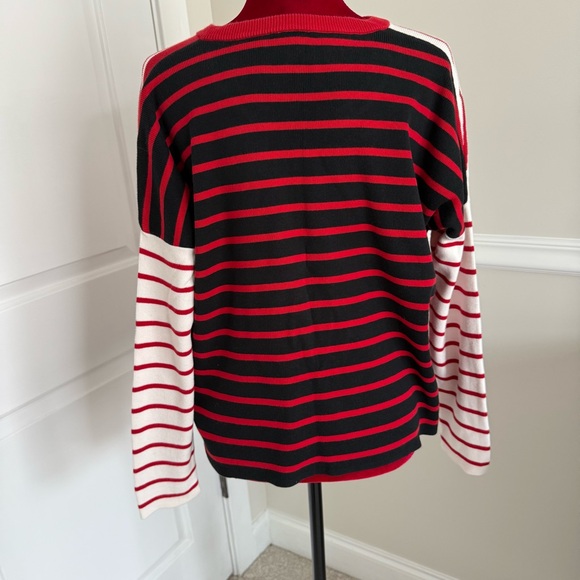 CAbi Style 5635 Vivian Pocket Pullover Two-toned Striped Sweater - Picture 5 of 13